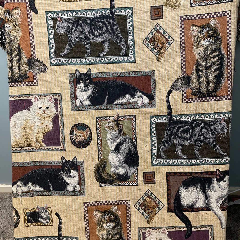 Cat-Themed Tapestry Fabric Blanket